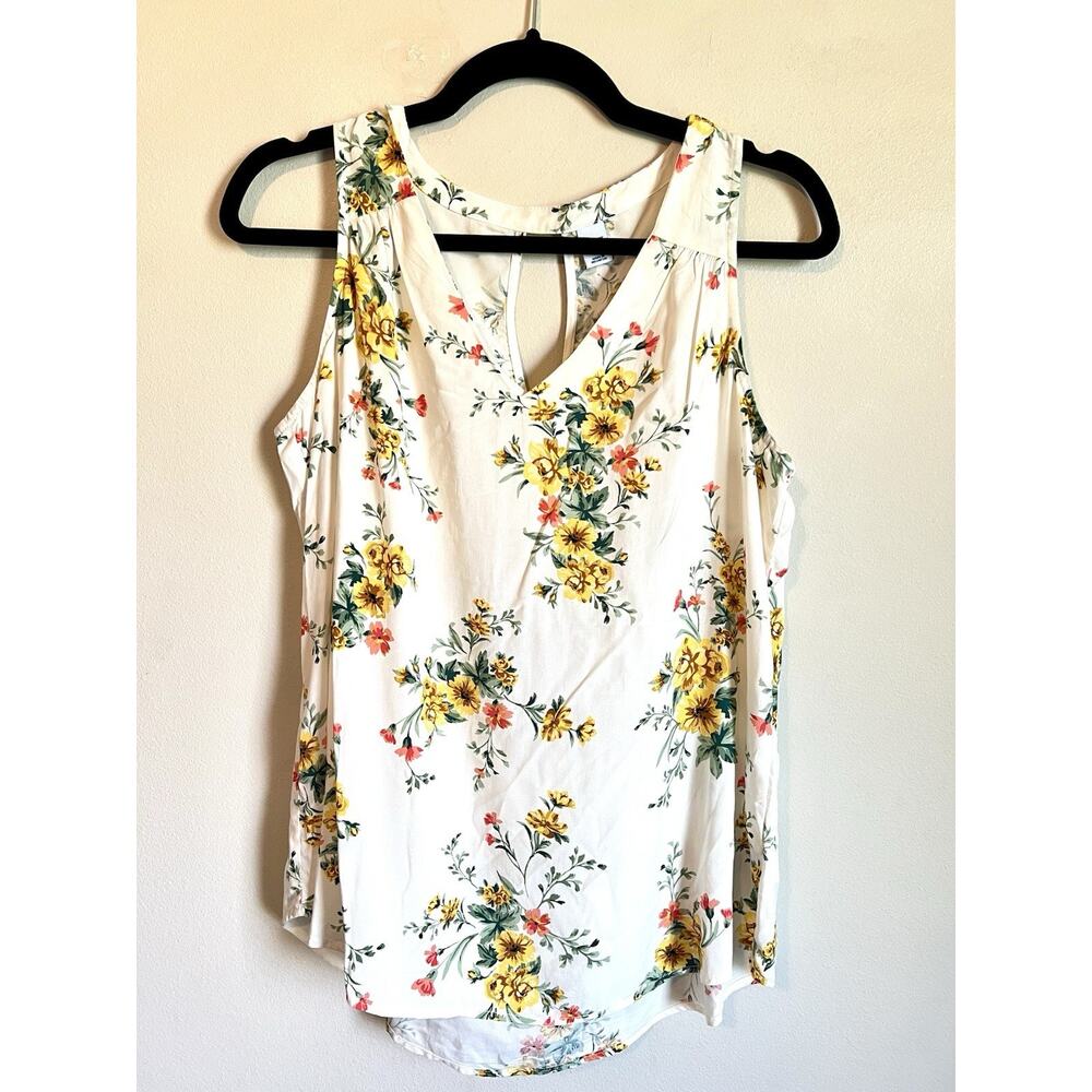 Old Navy Women Top Size M White Floral Sleeveless Keyhole 100% Rayon Blouse